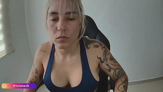 Snapshot of Isis69_ chatting on 02-04-26, 03:29 Isis69 online show from 02-04-26, 03:29