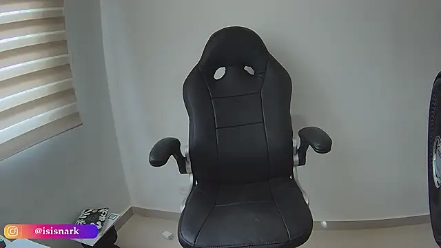 Isis69  online show from 04-07-26, 06:10