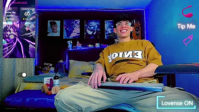 thiagomurphyy online show from 10-22-25, 03:39