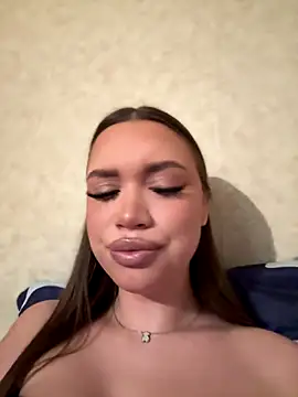 bunnyrich online show from 12-19-25, 04:42