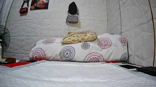 Mendoza Amaranata online show from 10-02-25, 04:16