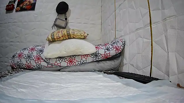 Mendoza Amaranata online show from 10-10-25, 06:03