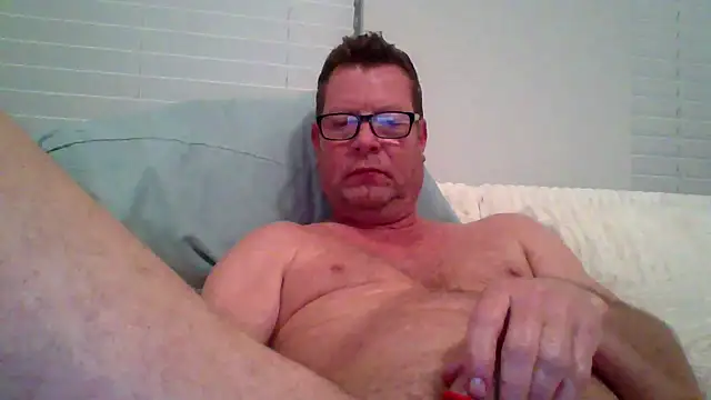 Goldenbear3111 online show from 05-16-26, 01:37