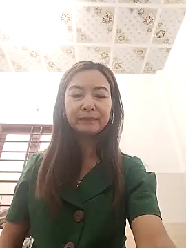 Sexy-ladyboobs20 online show from 03-21-25, 12:51