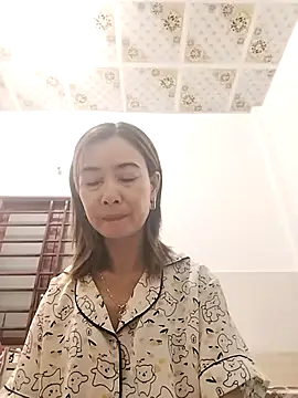 Sexy-ladyboobs20 online show from 10-22-25, 10:47