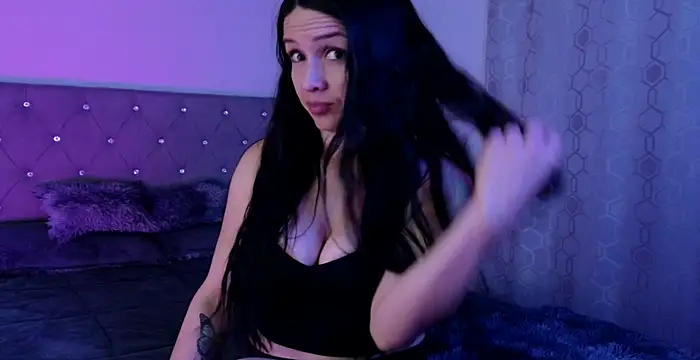 cristal hilton 10 online show from 02-17-26, 11:13