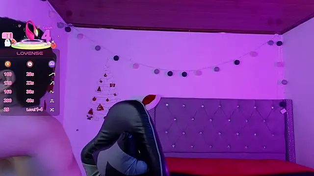 cristal hilton 10 online show from 12-21-25, 04:14