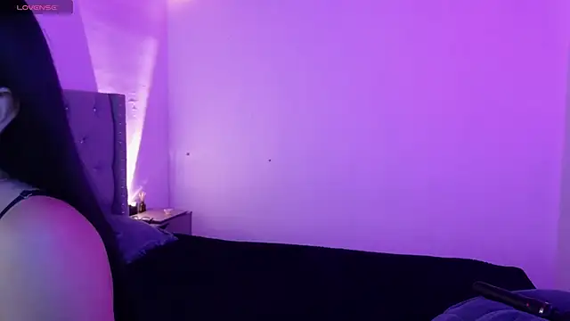 cristal hilton 10 online show from 01-10-26, 07:04