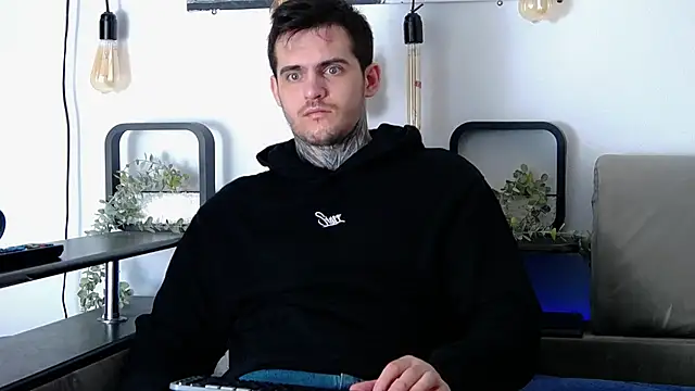 CarterCole online show from 03-14-25, 07:48