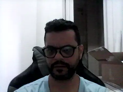 Snapshot of HornyBeachBoyBR chatting on 07-31-26, 01:43 HornyBeachBoyBR online show from 07-31-26, 01:43