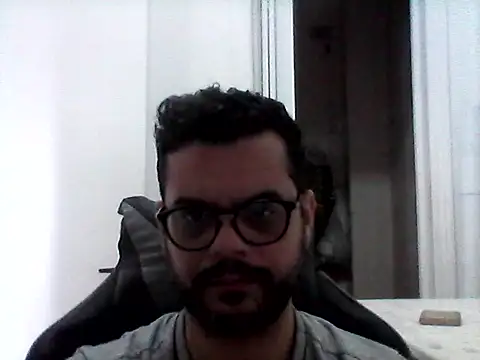 Snapshot of HornyBeachBoyBR chatting on 07-02-26, 02:23 HornyBeachBoyBR online show from 07-02-26, 02:23