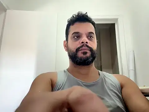 Snapshot of HornyBeachBoyBR chatting on 05-02-26, 02:00 HornyBeachBoyBR online show from 05-02-26, 02:00