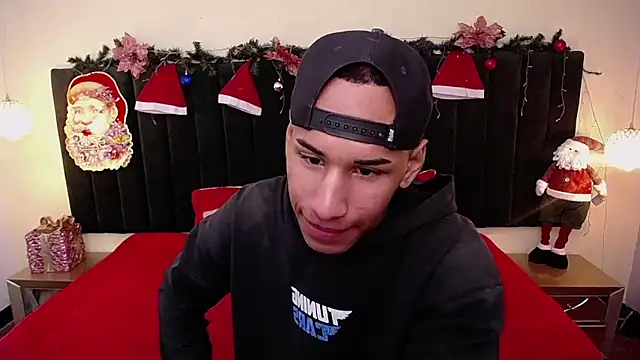 soft attraction online show from 12-03-25, 07:46