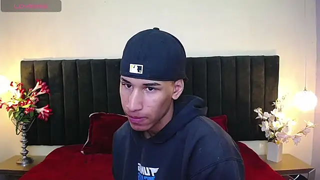 soft attraction online show from 02-18-26, 07:54