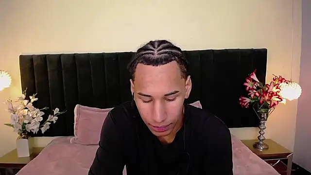 soft attraction online show from 10-17-25, 07:48