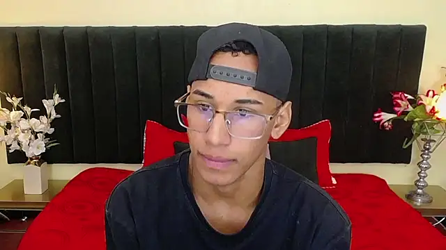 soft attraction online show from 12-06-24, 02:44