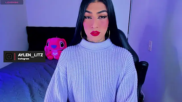 Snapshot of litz81 chatting on 11-29-25, 07:47 litz81 online show from 11-29-25, 07:47