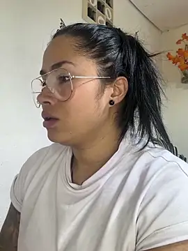 Snapshot of Sweet__Nurse1 chatting on 04-21-26, 01:42 Sweet Nurse1 online show from 04-21-26, 01:42