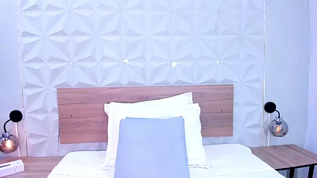 Stacey white  online show from 04-01-26, 07:55