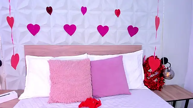 Snapshot of Stacey_white_ chatting on 02-12-26, 08:30 Stacey white online show from 02-12-26, 08:30