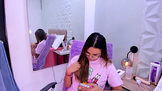 Snapshot of Stacey_white_ chatting on 02-19-26, 08:17 Stacey white online show from 02-19-26, 08:17