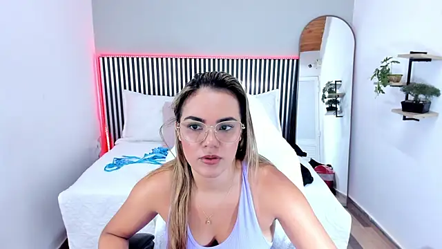 Stacey white  online show from 07-08-26, 07:36
