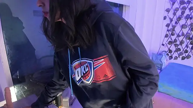 Vic beckeer online show from 02-13-25, 04:43