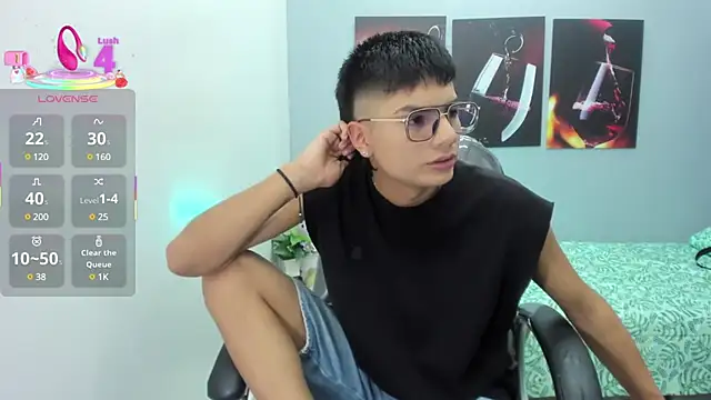 Snapshot of Noha_scott chatting on 03-14-25, 11:00 Noha scott online show from 03-14-25, 11:00