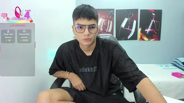 Snapshot of Noha_scott chatting on 03-18-25, 11:09 Noha scott online show from 03-18-25, 11:09