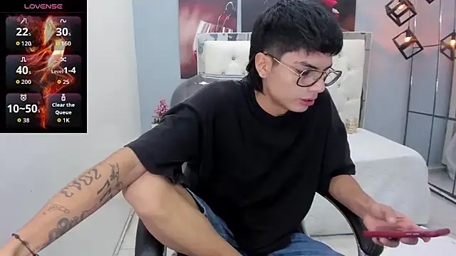 Snapshot of Noha_scott chatting on 03-03-26, 11:45 Noha scott online show from 03-03-26, 11:45