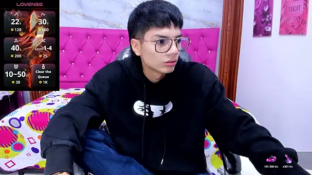 Snapshot of Noha_scott chatting on 02-26-26, 11:49 Noha scott online show from 02-26-26, 11:49