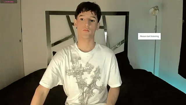 Snapshot of jey_7m chatting on 07-23-26, 10:49 jey 7m online show from 07-23-26, 10:49