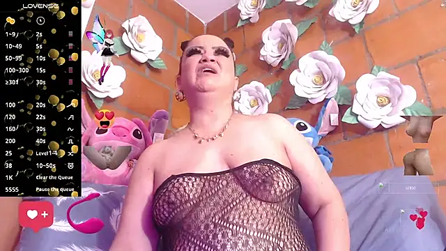 IngritBitch online show from 11-20-25, 03:12