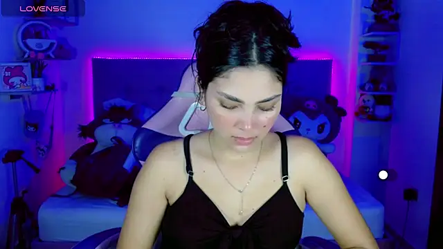 Snapshot of Kylie_brokee chatting on 03-07-25, 10:10 Kylie brokee online show from 03-07-25, 10:10