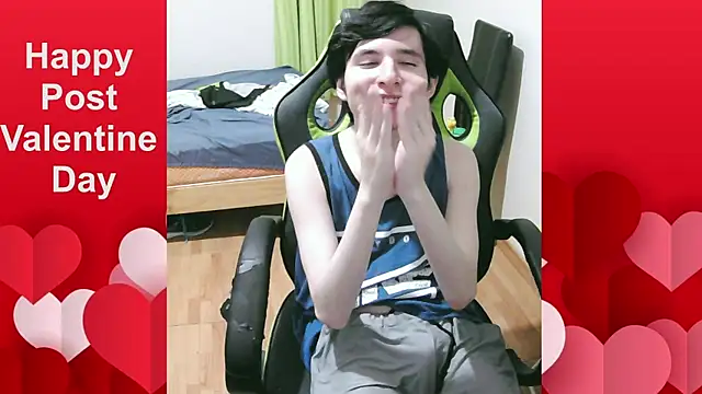 Snapshot of Twink_martinboy chatting on 02-15-26, 05:52 Twink martinboy online show from 02-15-26, 05:52