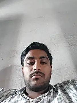 Snapshot of lm12334 chatting on 10-03-25, 09:33 lm12334 online show from 10-03-25, 09:33