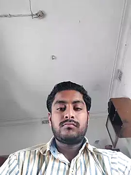 Snapshot of lm12334 chatting on 10-15-25, 08:11 lm12334 online show from 10-15-25, 08:11