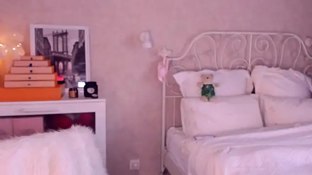 aestetick online show from 01-08-26, 07:25