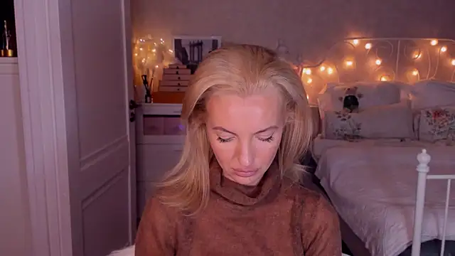 aestetick online show from 10-14-25, 11:55