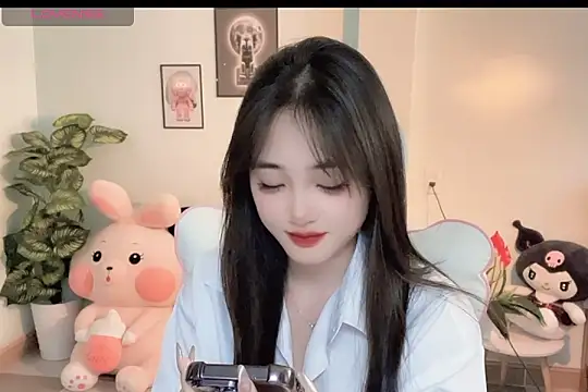 Snapshot of _Aimy_ chatting on 12-02-25, 05:53 Aimy online show from 12-02-25, 05:53