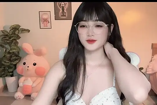  Aimy  online show from 10-13-25, 04:30