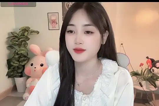 Snapshot of _Aimy_ chatting on 12-01-25, 04:46 Aimy online show from 12-01-25, 04:46