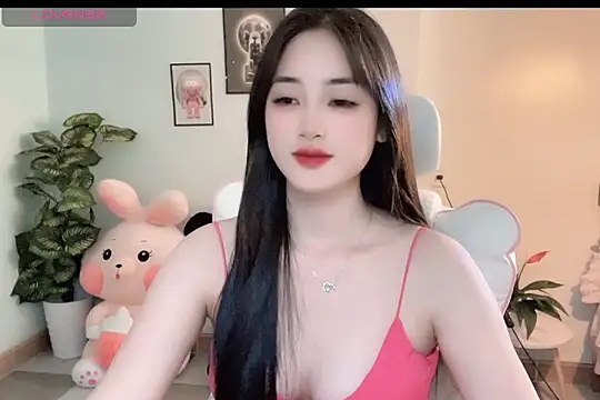 Snapshot of _Aimy_ chatting on 12-20-25, 04:15 Aimy online show from 12-20-25, 04:15