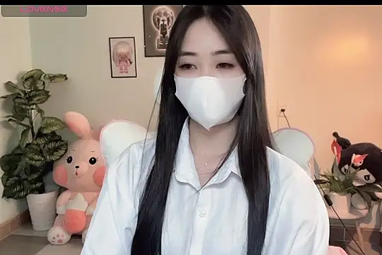 Snapshot of _Aimy_ chatting on 01-11-26, 06:09 Aimy online show from 01-11-26, 06:09