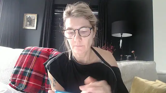 godinflower online show from 10-10-25, 07:31