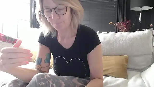 godinflower online show from 09-15-25, 07:31