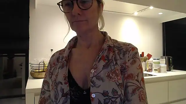 godinflower online show from 10-30-25, 06:05