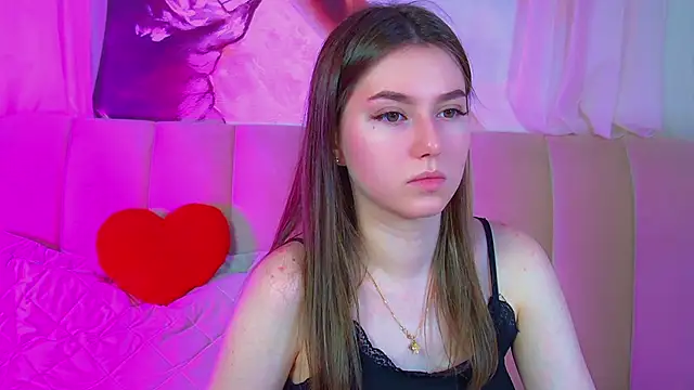 AliceMoreno online show from 11-13-25, 05:17