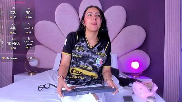 Snapshot of AmmyJones_ chatting on 02-19-25, 02:44 AmmyJones online show from 02-19-25, 02:44