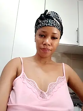 Snapshot of Sexylisa670 chatting on 05-25-26, 12:26 Sexylisa670 online show from 05-25-26, 12:26
